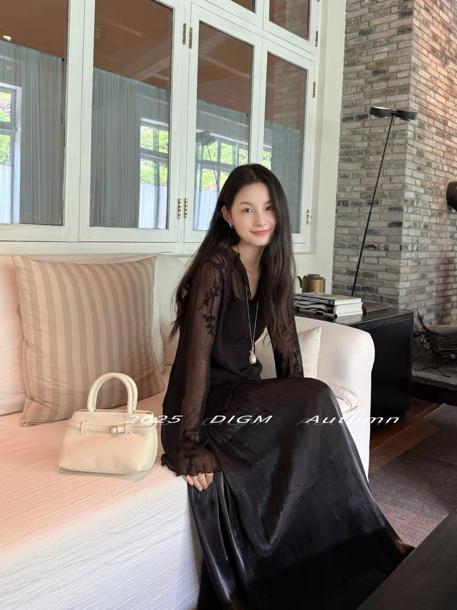 CHIC SHEER LACE TOP