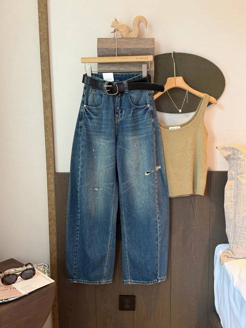 STREETWEAR STRAIGHT-LEG JEANS WITH CURVED HEM