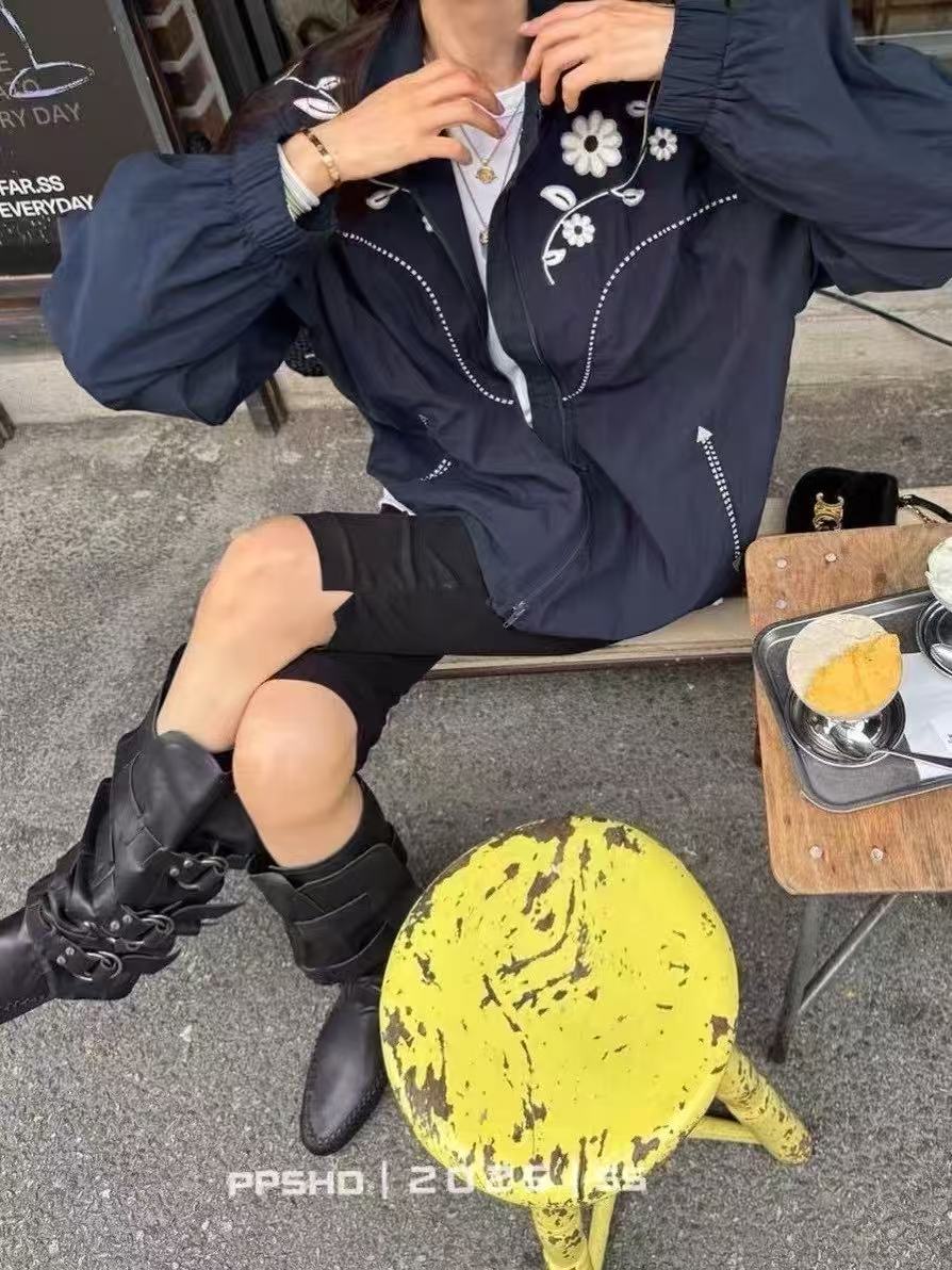 EMBROIDERED FLORAL JACKET